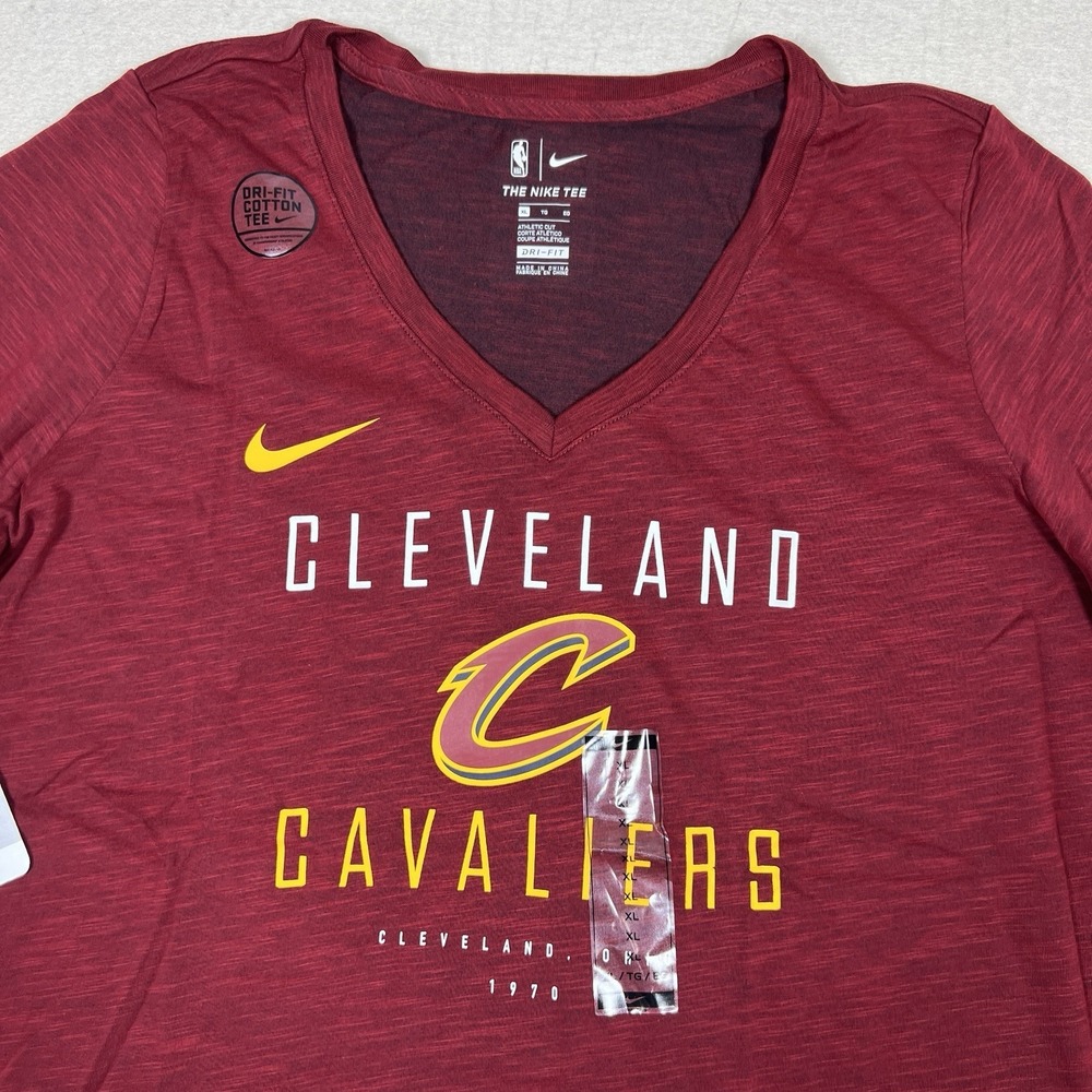 Nike Cleveland Cavaliers Shirt Womens Size XL Red NBA Basketball Dri Fit NWT